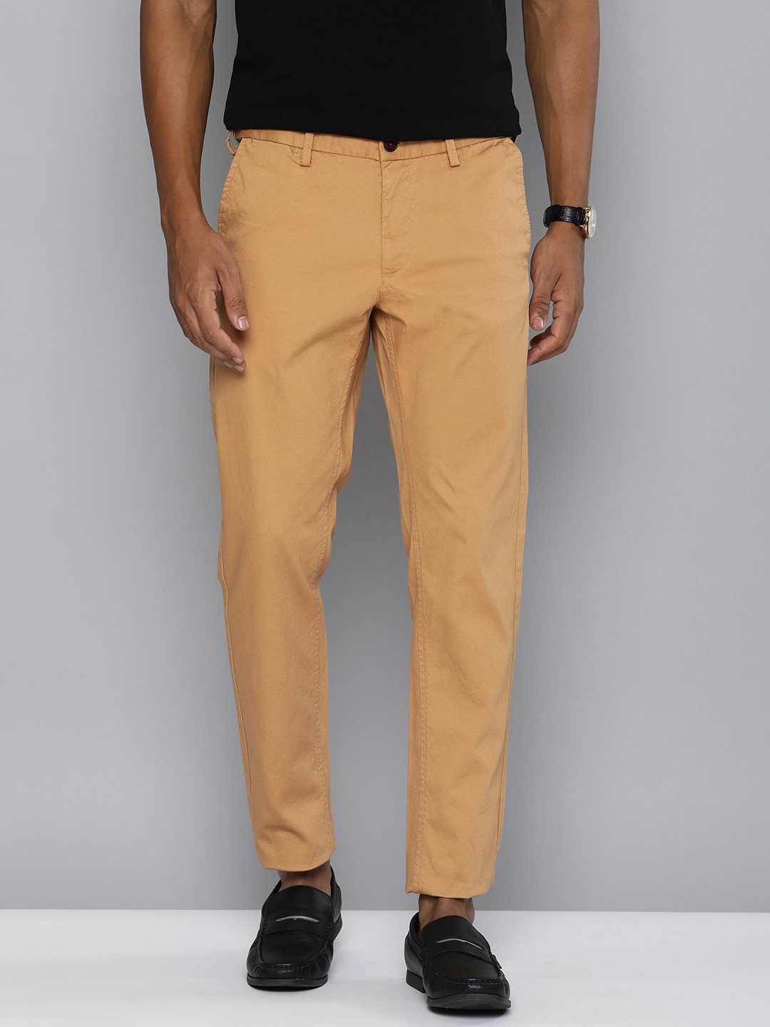 

Indian Terrain Men Self Design Textured Brooklyn Slim Fit Trousers, Khaki