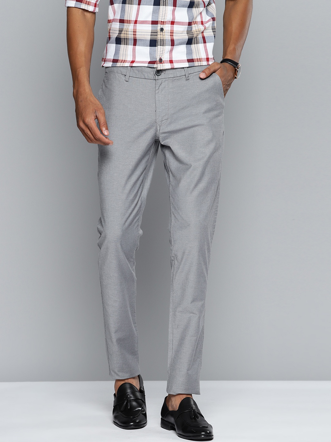 

Indian Terrain Men Skinny Fit Trousers, Grey