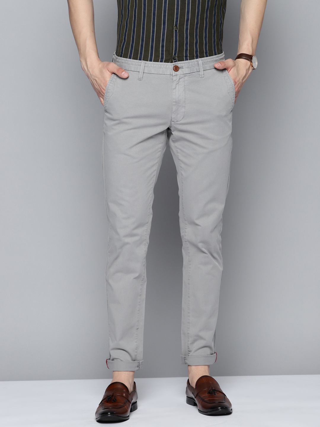 

Indian Terrain Men Brooklyn Slim Fit Trousers, Grey