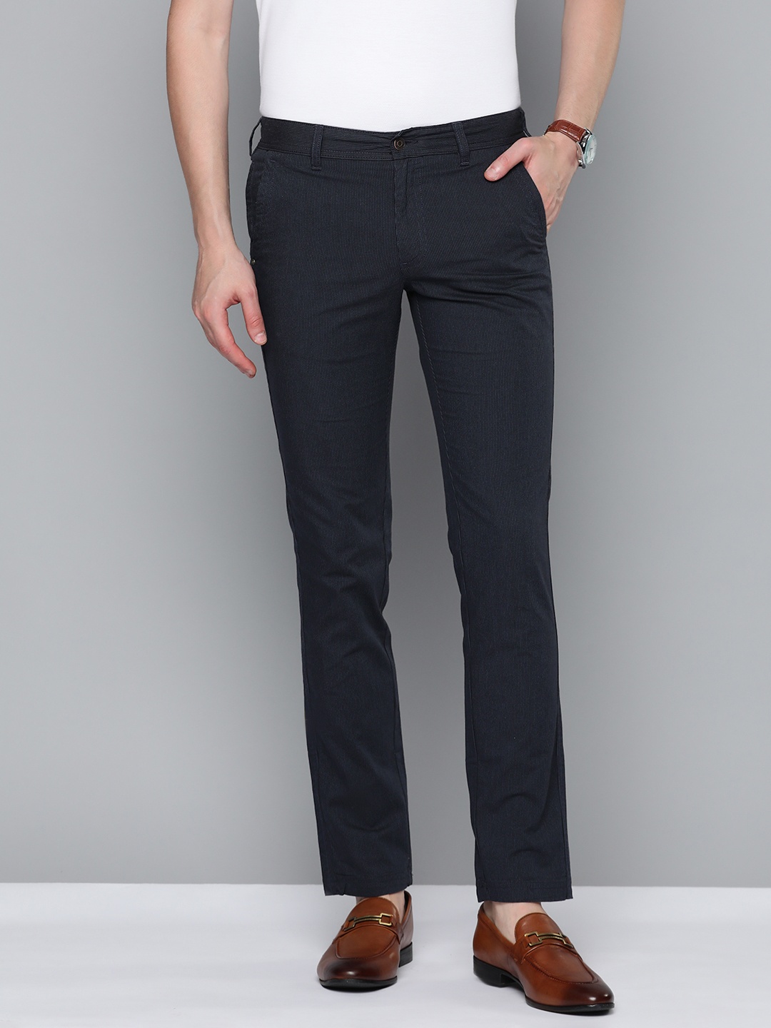 

Indian Terrain Men Striped Brooklyn Slim Fit Trousers, Black