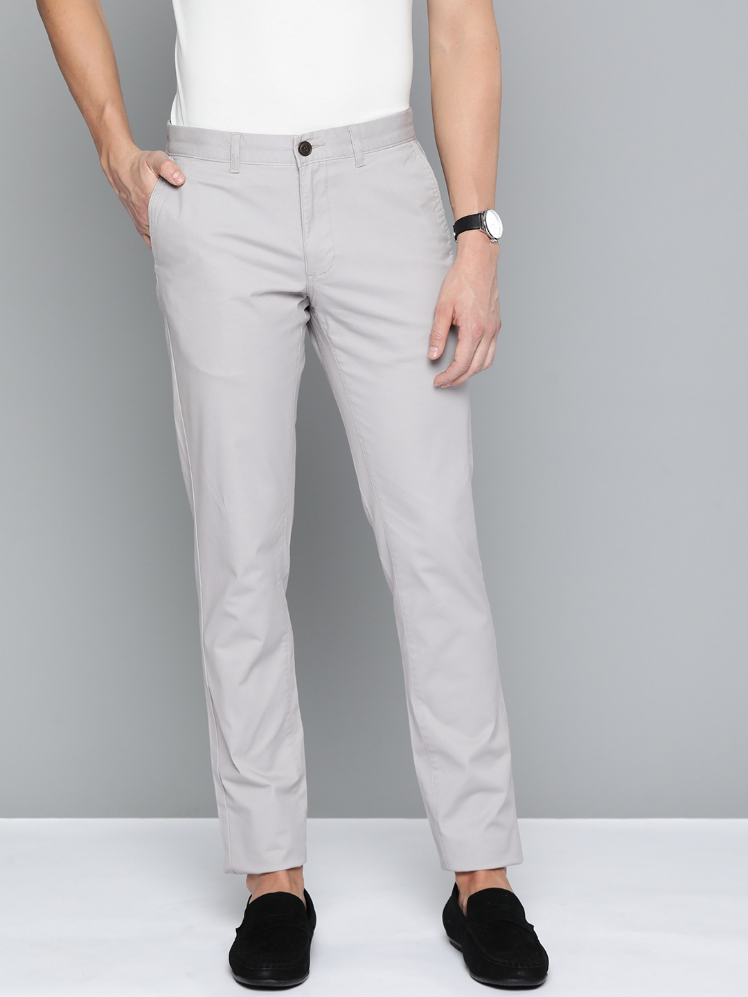 

Indian Terrain Men Brooklyn Slim Fit Solid Chinos, Grey
