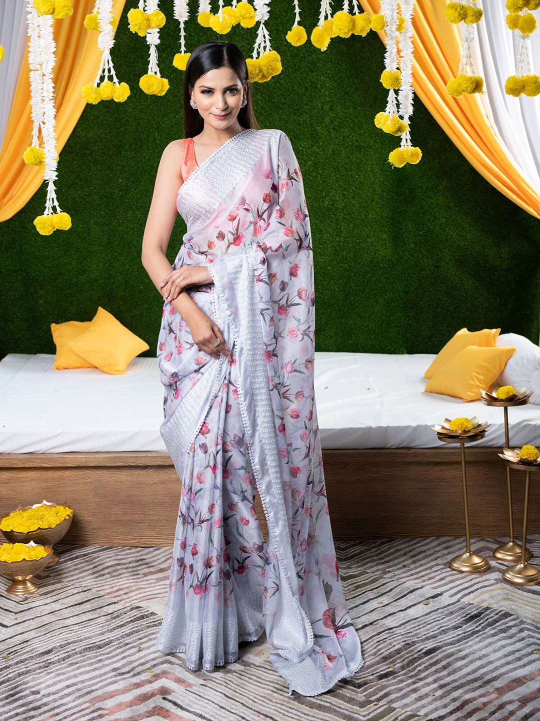 

BEATITUDE White & Green Floral Printed Silk Blend Saree
