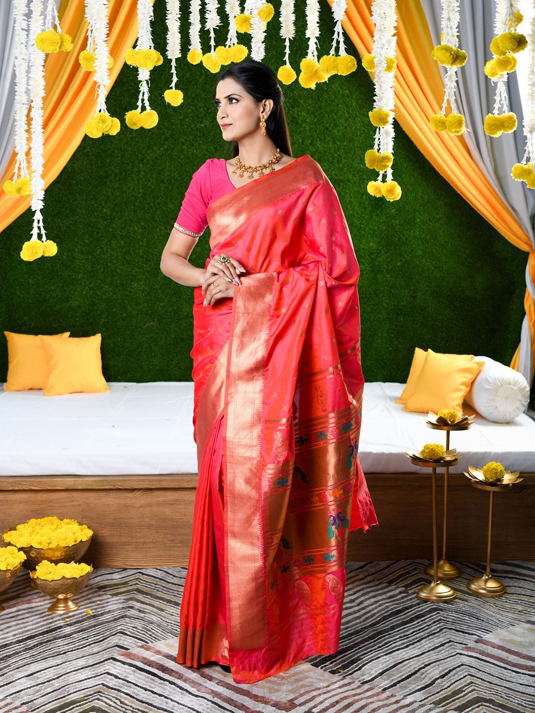 

BEATITUDE Pink & Green Ethnic Motif Woven Design Zari Pure Silk Paithani Saree