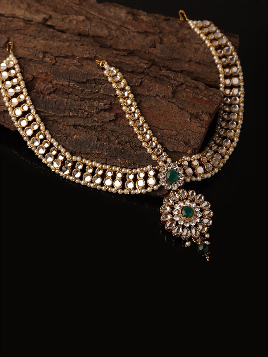 

Sanjog Women Gold-Plated White & Green Kundan & Pearl Beaded Bridal Matha Patti