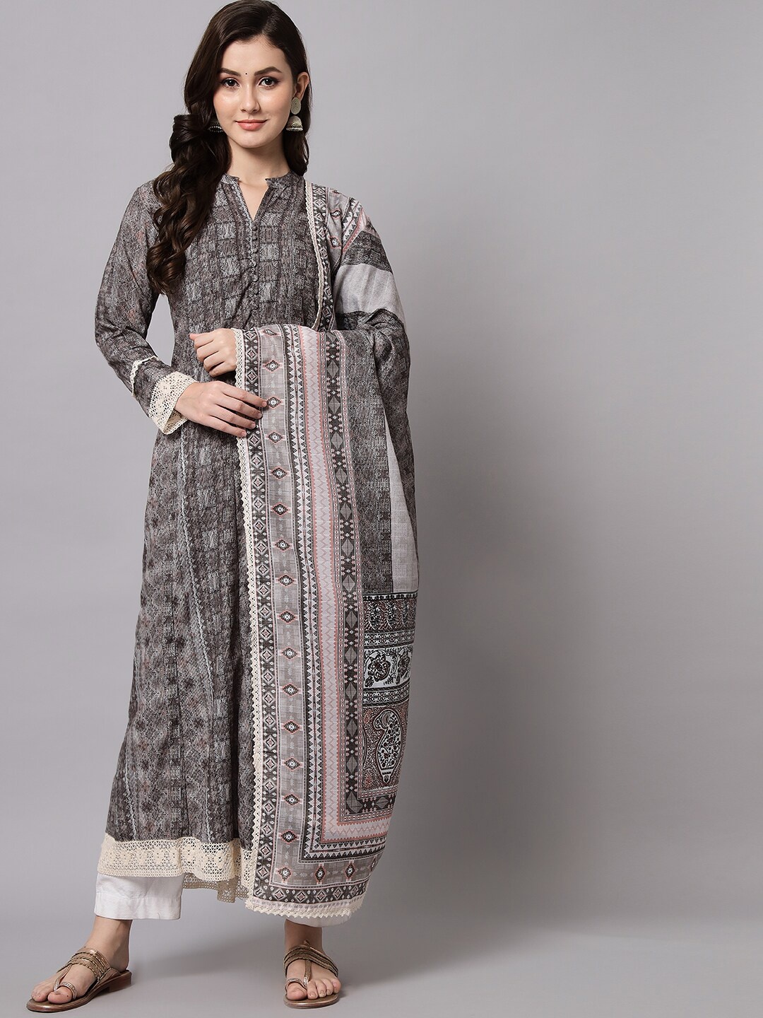 

Silai Bunai Women Grey Ethnic Motifs Printed Kurta with Trousers & With Dupatta