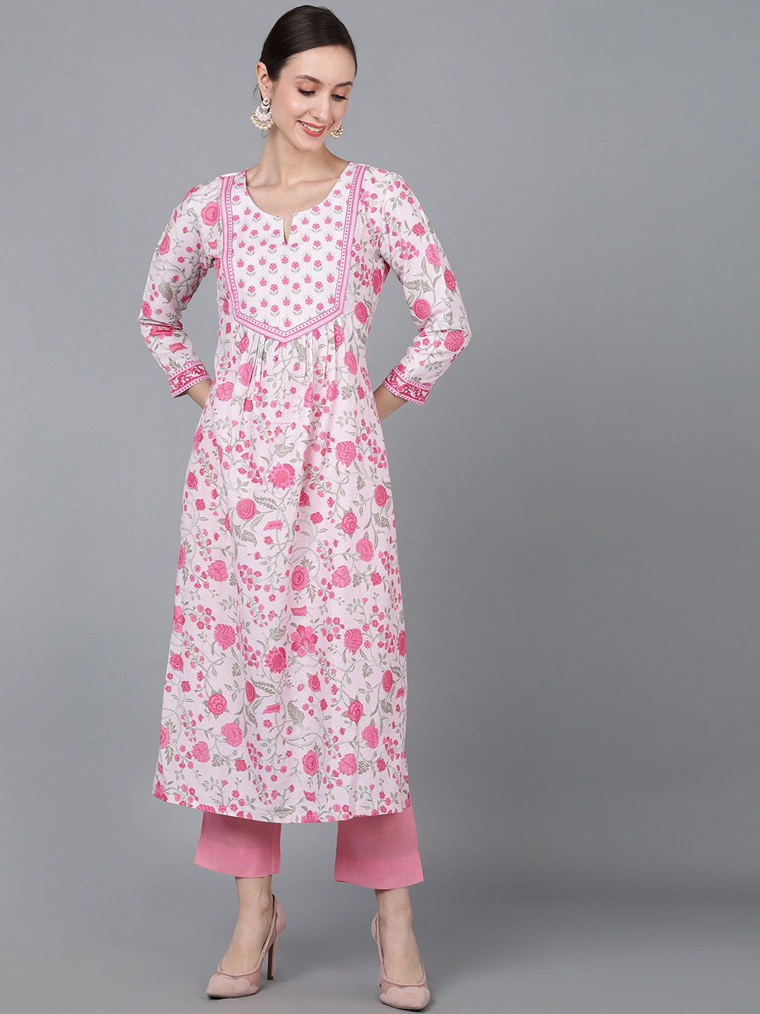 

AHIKA Women Pink & Grey Floral Printed Kurta