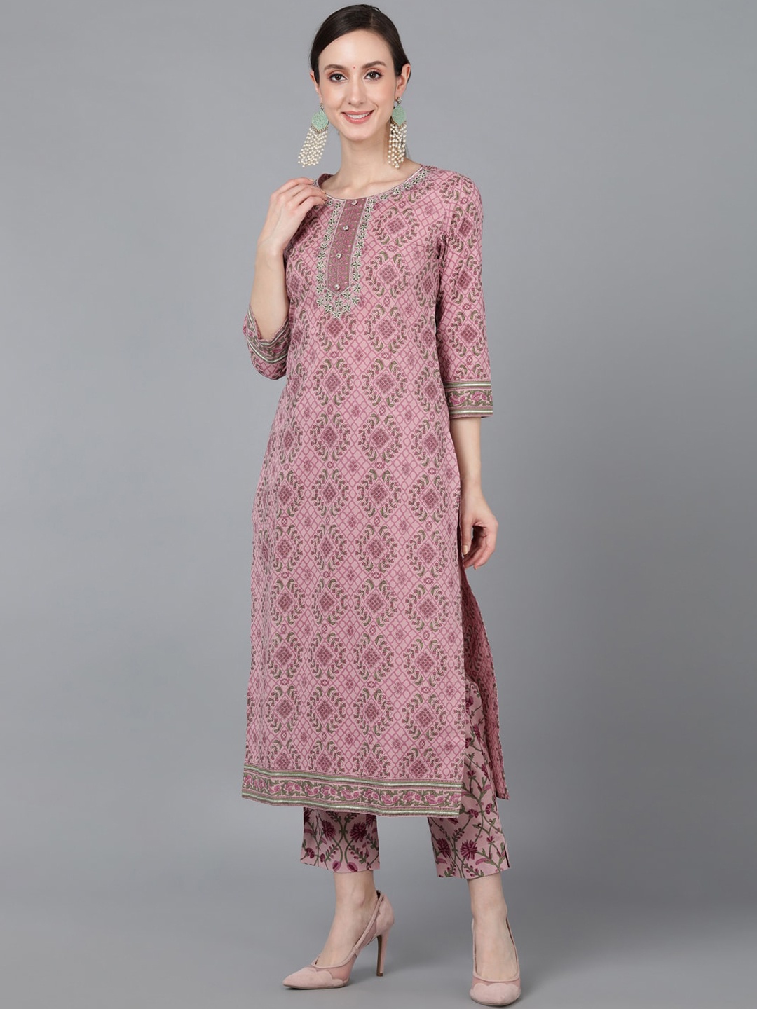 

AHIKA Women Mauve Geometric Printed Cotton Kurta