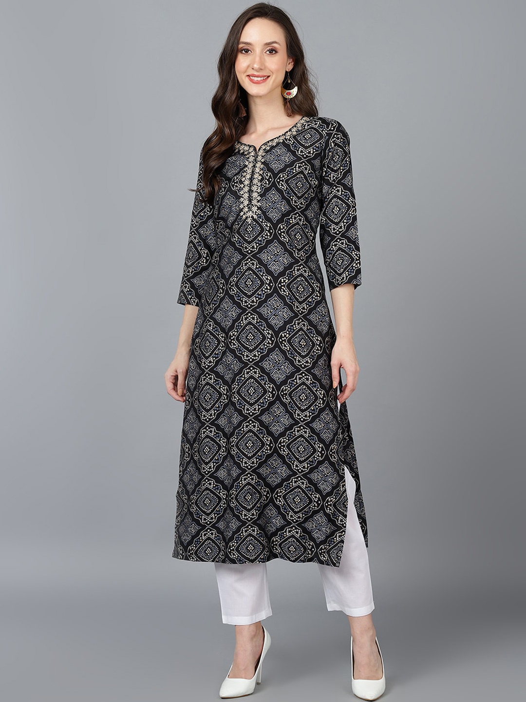 

AHIKA Bandhani Printed Cotton Kurta, Black
