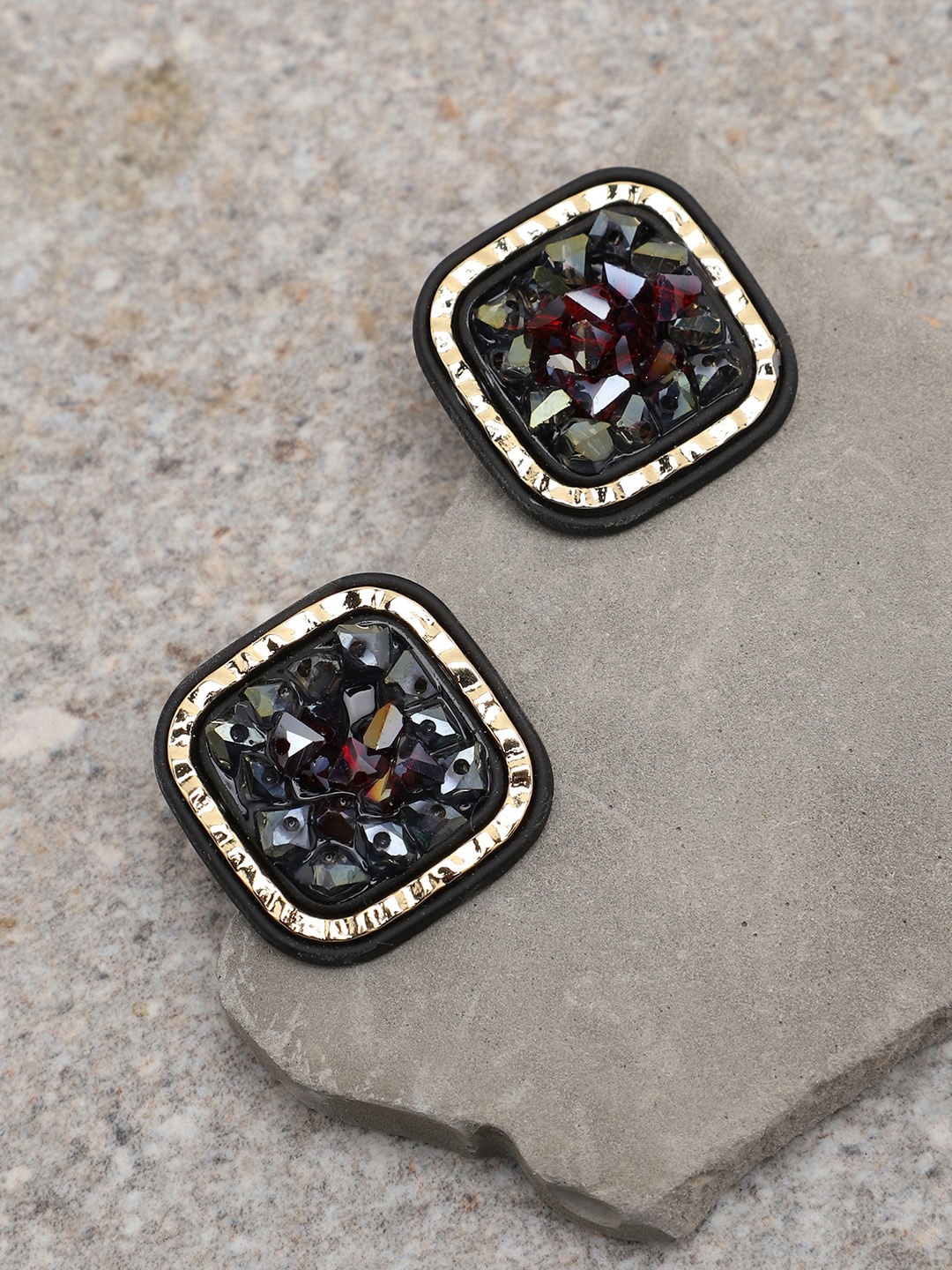 

SOHI Black Gold-Plated Contemporary Studs Earrings