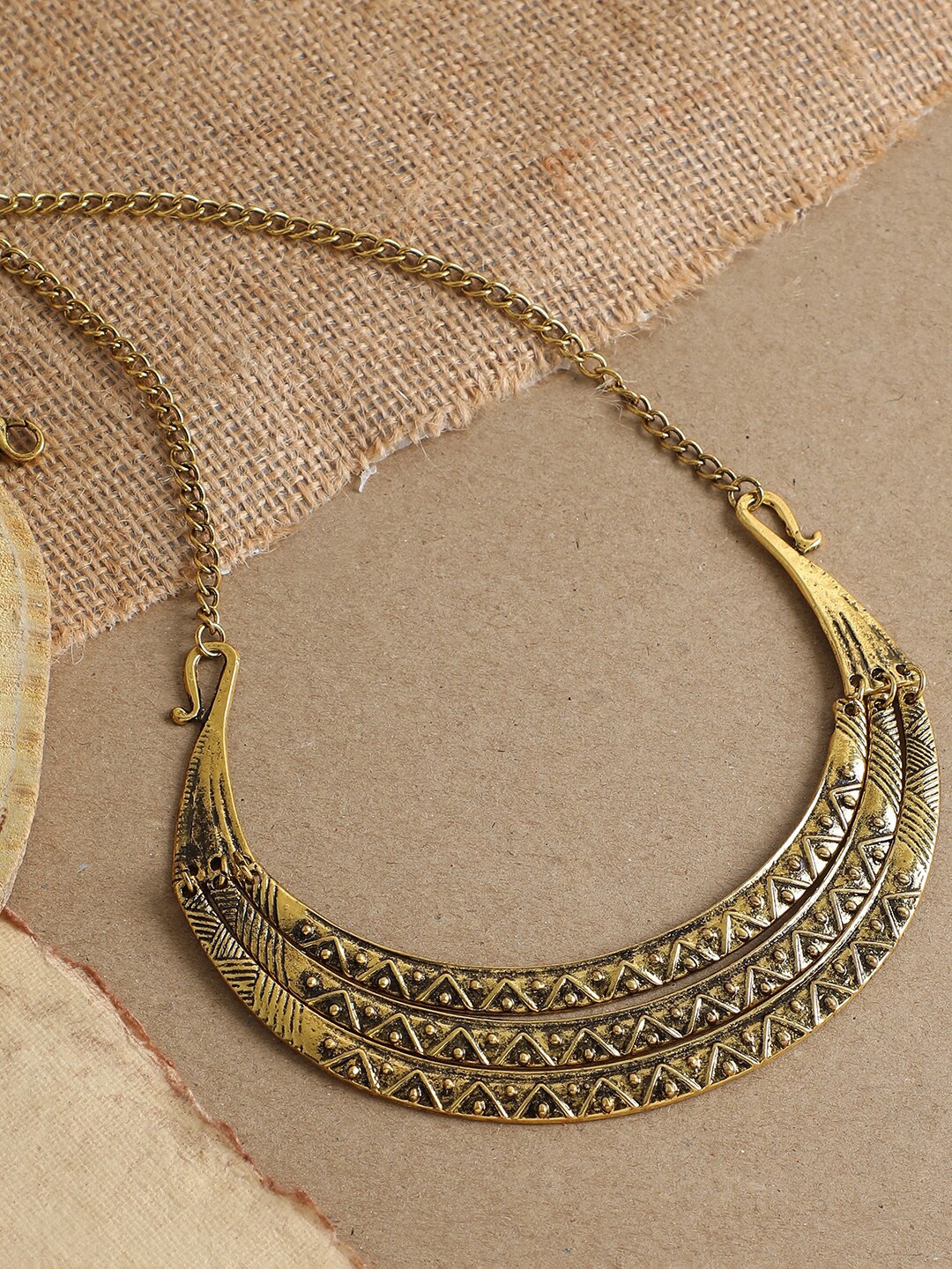 

SOHI Gold-Plated Necklace