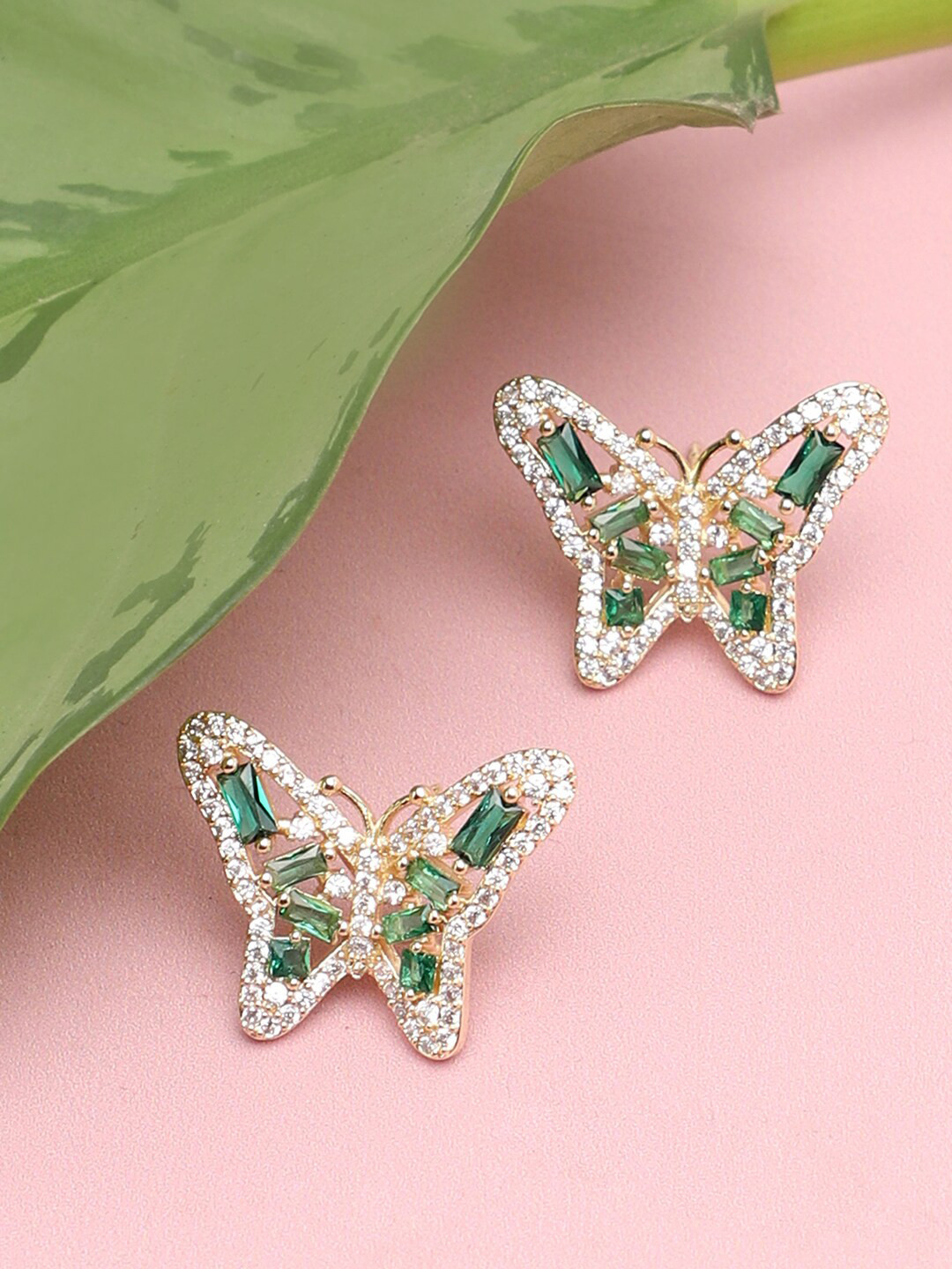 

SOHI Women Gold Plated Green Contemporary Studs Earrings