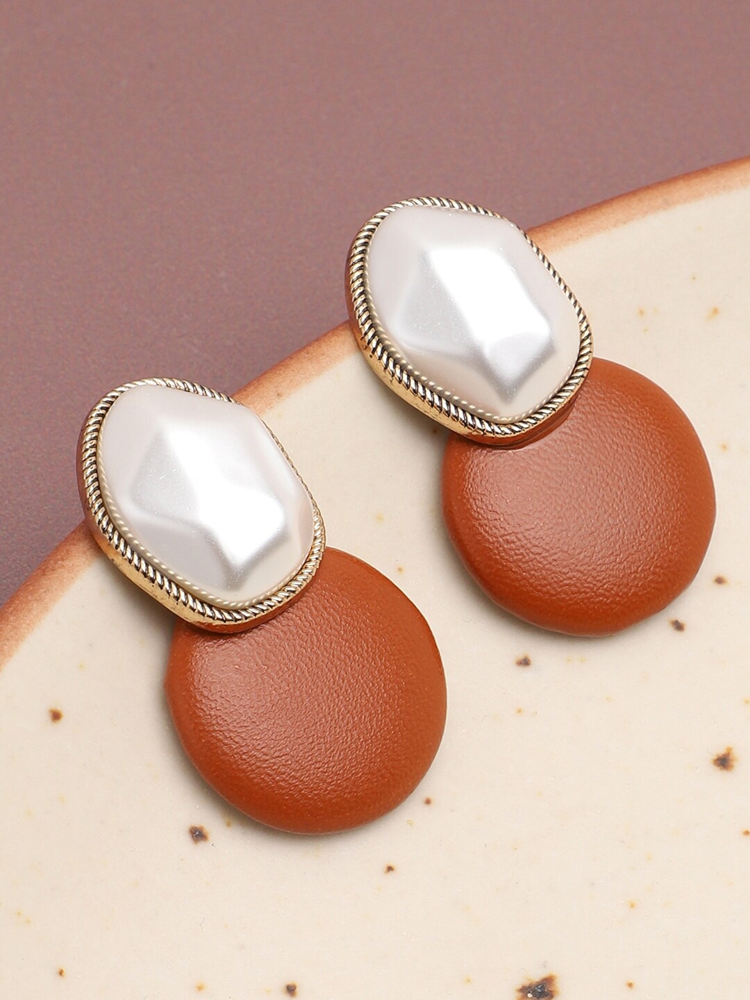 

SOHI Women White & Brown Contemporary Drop Earrings