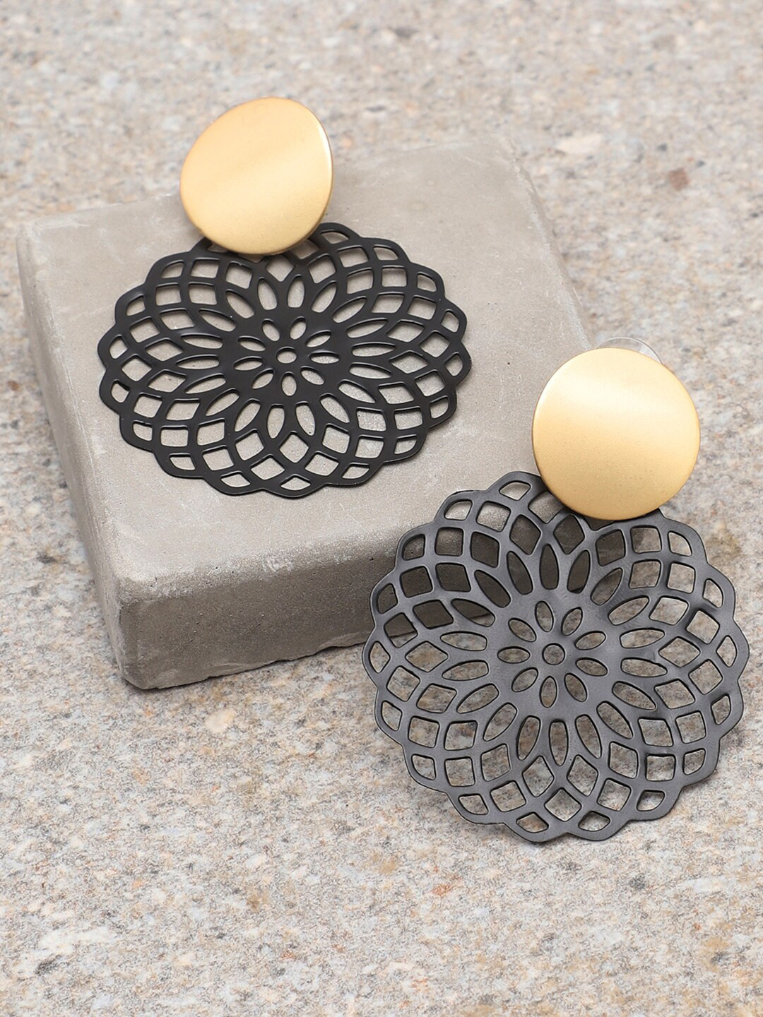 

SOHI Women Black Contemporary Drop Earrings