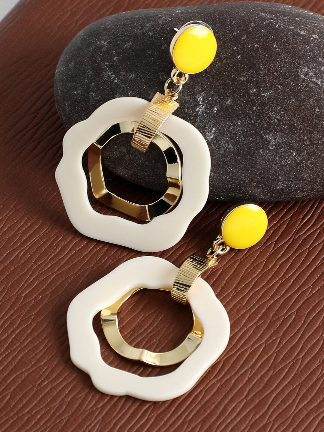 

SOHI Women White & Yellow Contemporary Drop Earrings