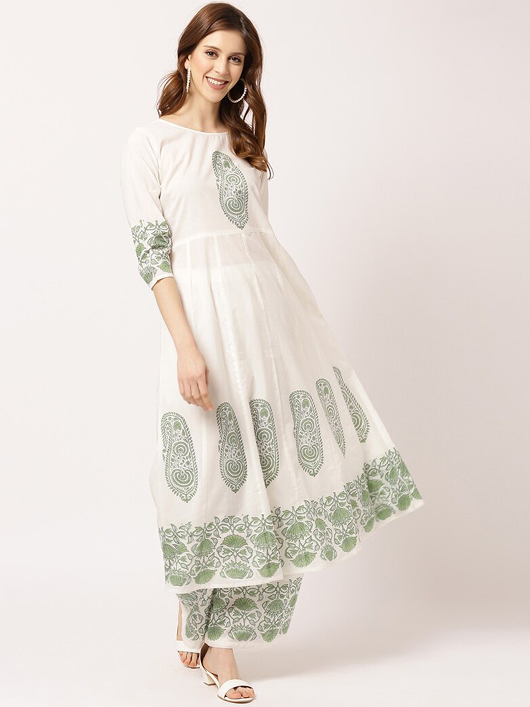

THE NKS PLUS Women White Floral Printed Pure Cotton Kurta with Palazzos