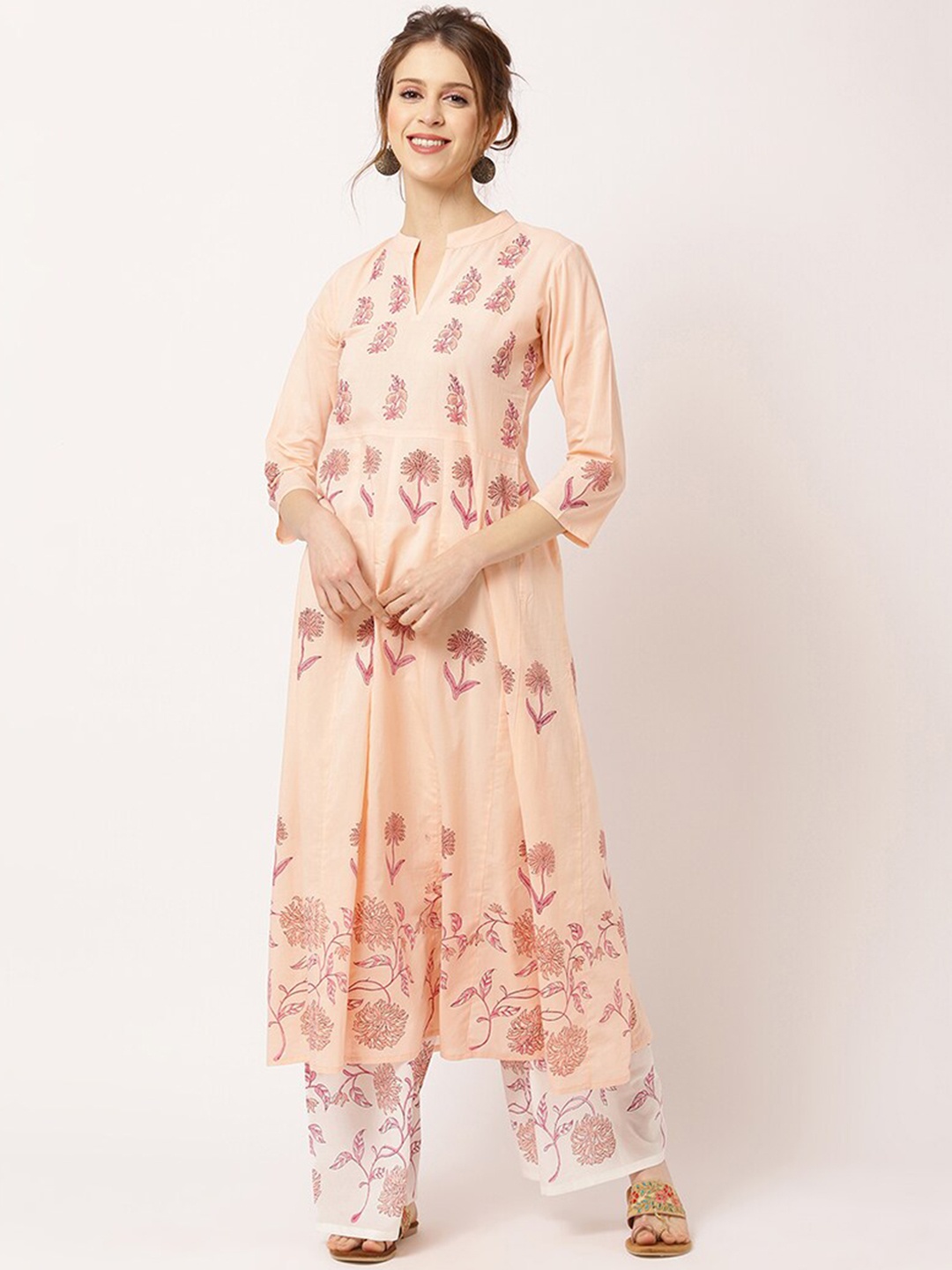 

THE NKS PLUS Women Peach-Coloured Floral Printed Pure Cotton Kurta with Palazzos