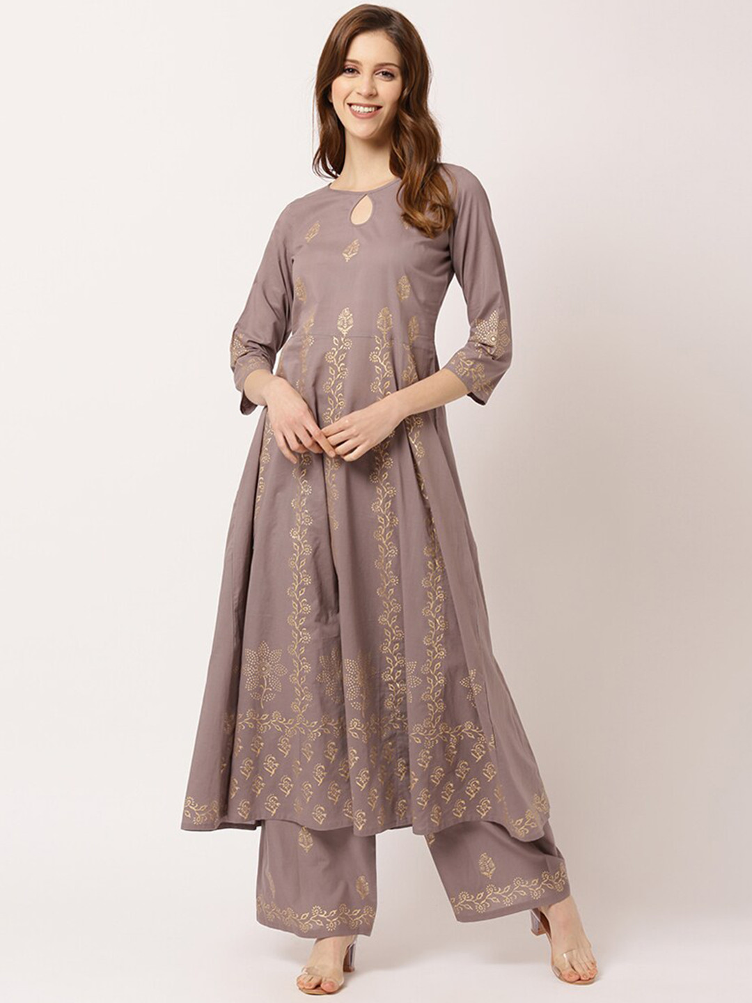 

THE NKS PLUS Women Grey Floral Printed Pure Cotton Kurta with Palazzos