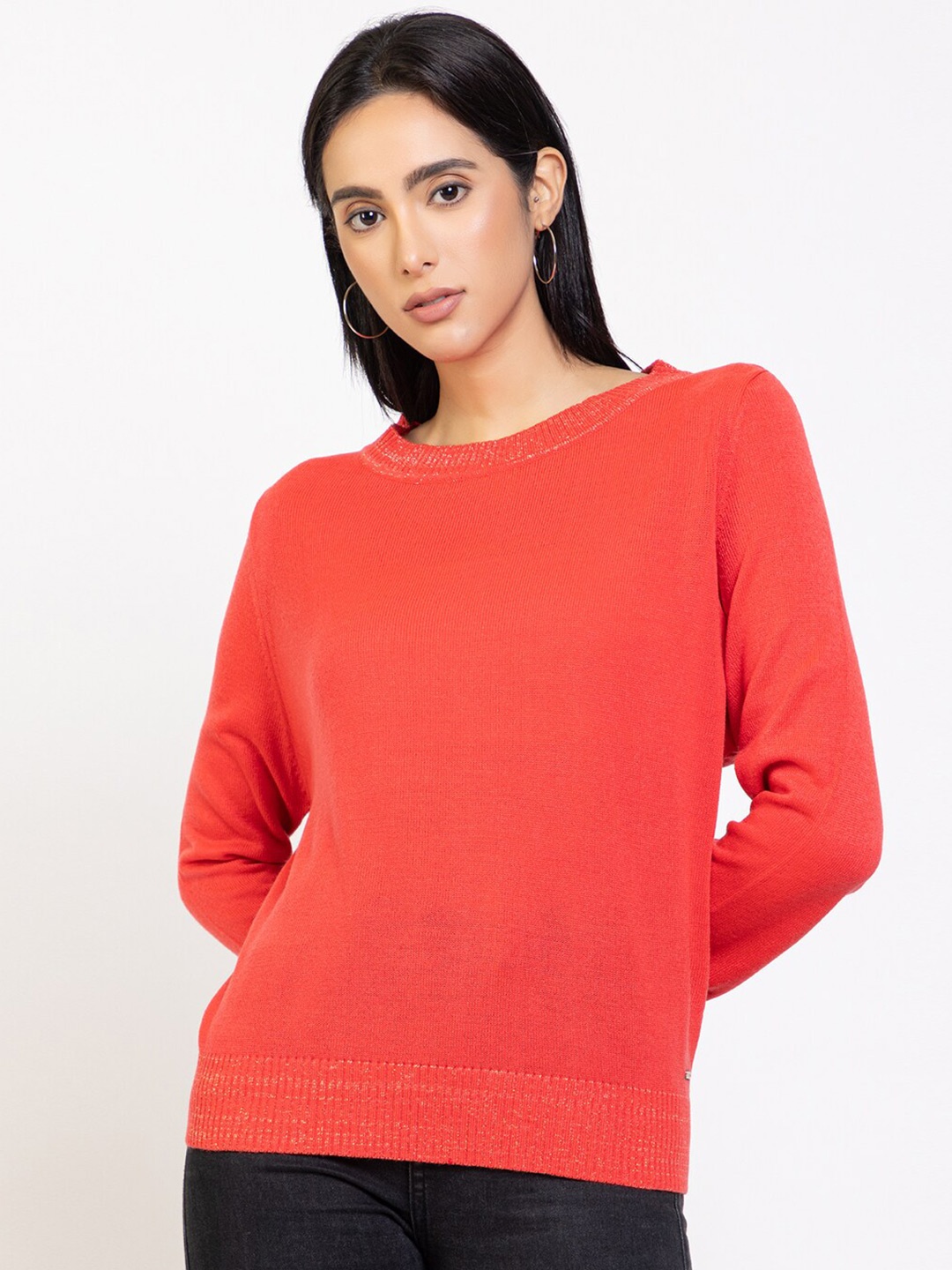 

Species Women Coral Solid Acrylic Round Neck Pullover