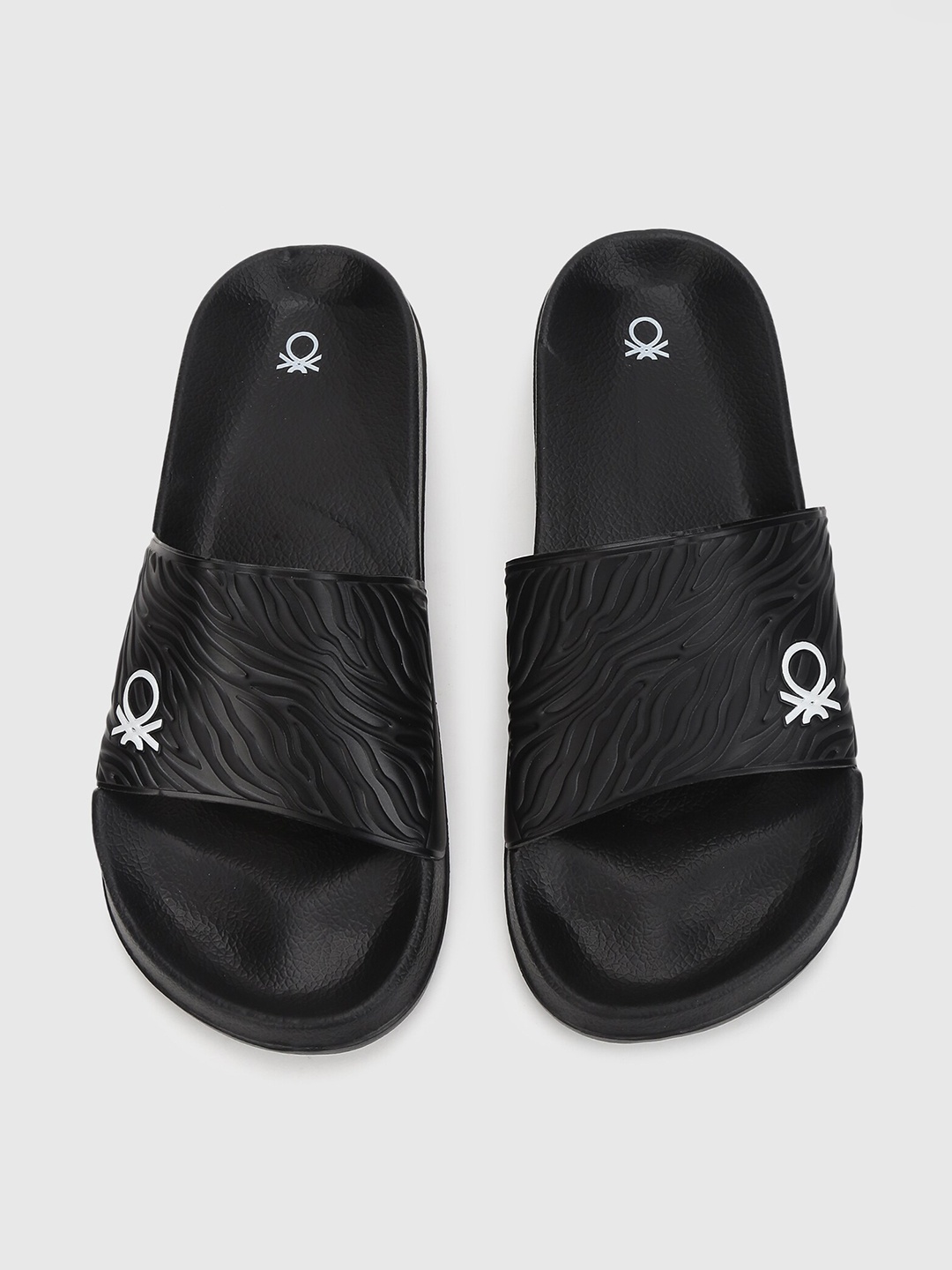 

United Colors of Benetton Men Black & White Self Design Sliders