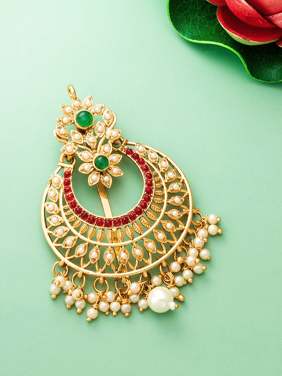 

aadita Women Gold-Toned & Off White Embellished Hair Accessory