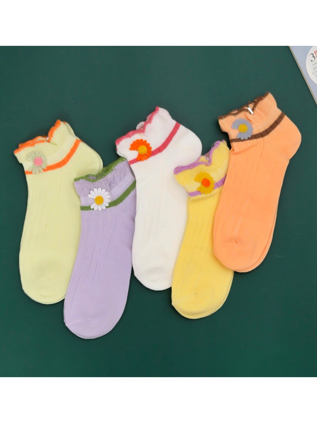 

Yellow Bee Girls Pack Of 5 Solid Cotton Ankle-Length Socks, Green
