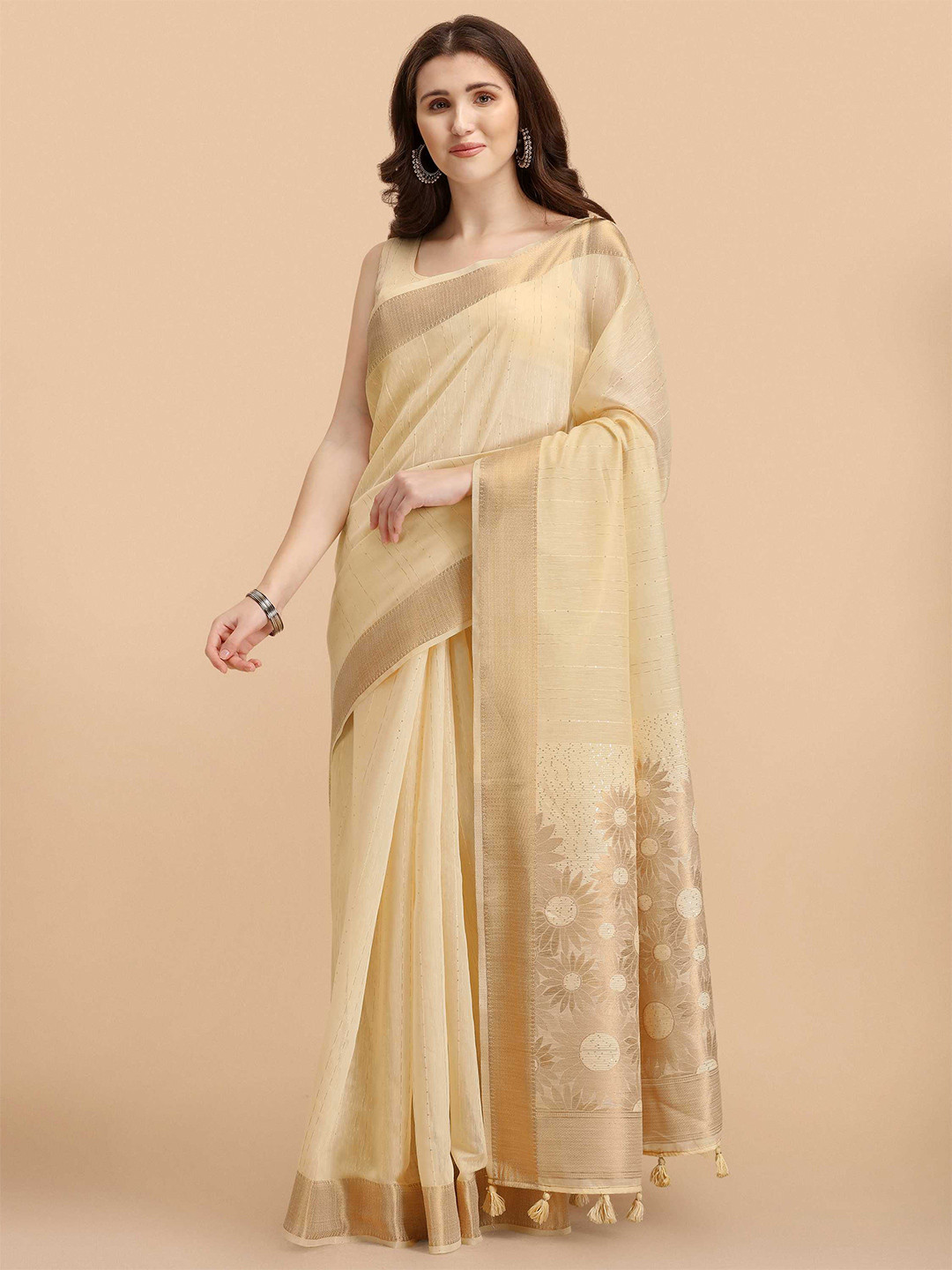

DUNGRANI Beige & Gold-Toned Floral Sequinned Silk Cotton Saree