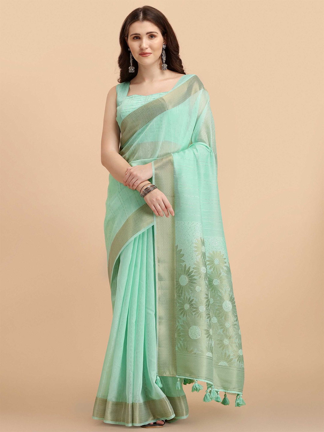 

DUNGRANI Women Turquoise Blue & Gold-Toned Floral Sequinned Silk Cotton Saree