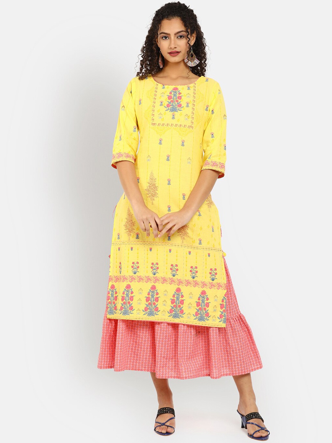 

V-Mart Women Yellow Geometric Printed Kurta