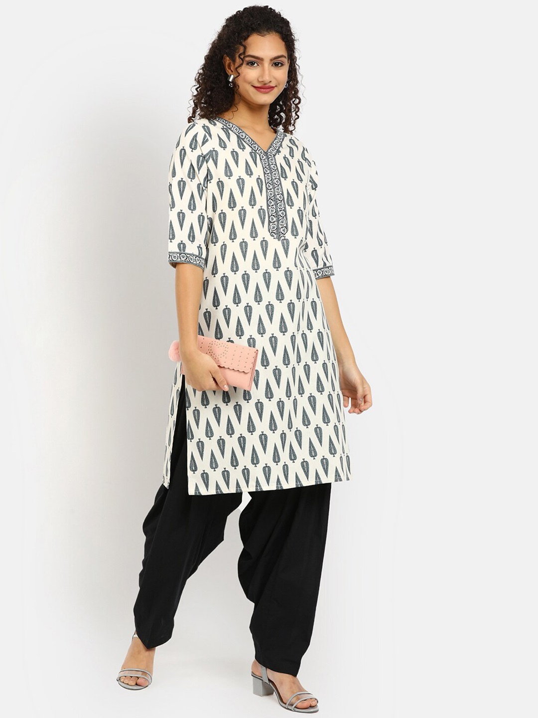 

V-Mart Women White Ethnic Motifs Printed Kurta