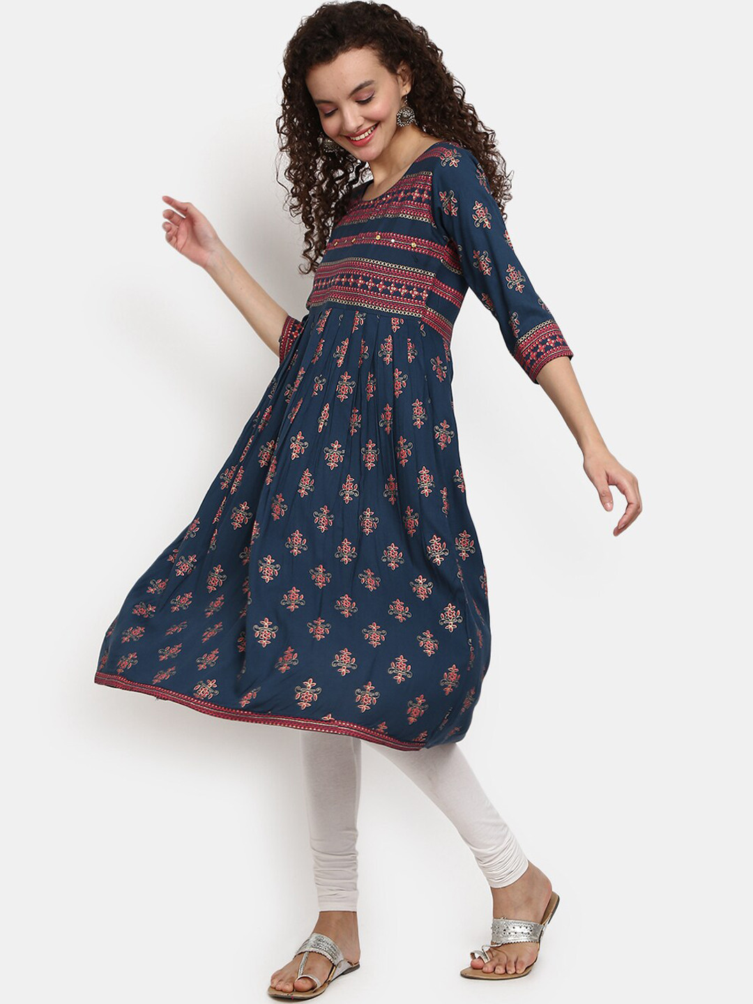 

V-Mart Women Navy Blue Floral Printed Kurta
