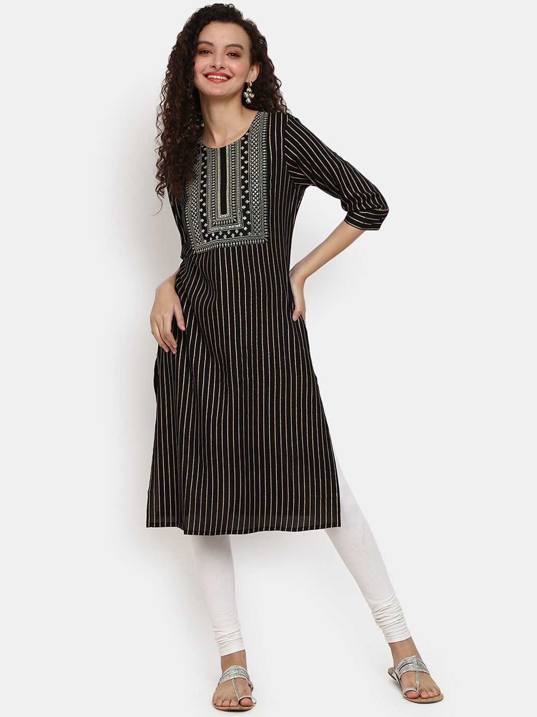 

V-Mart Women Black Striped Thread Work Round Neck Kurta