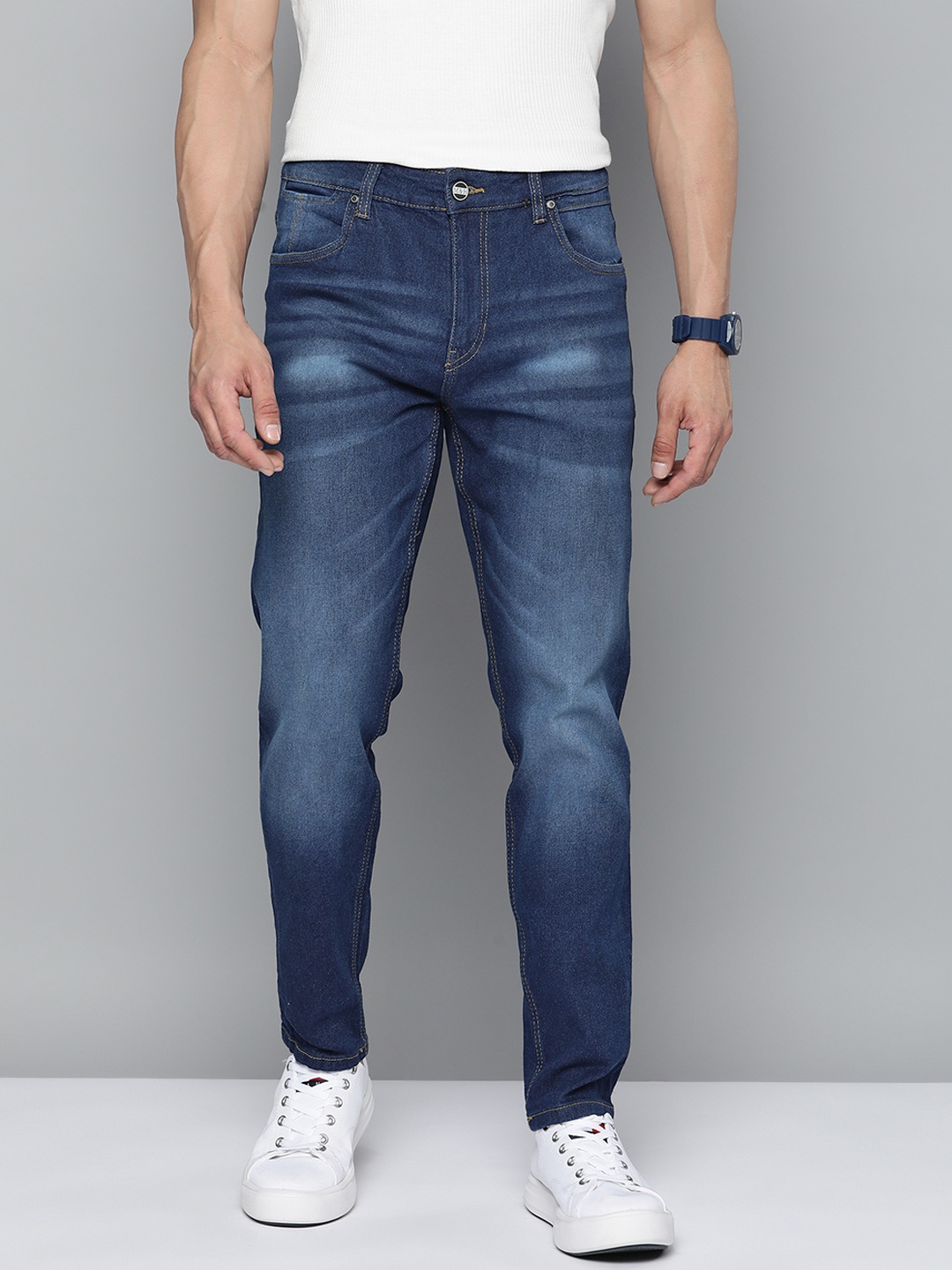 

Mast & Harbour Men Carrot Fit Light Fade Stretchable Jeans, Navy blue