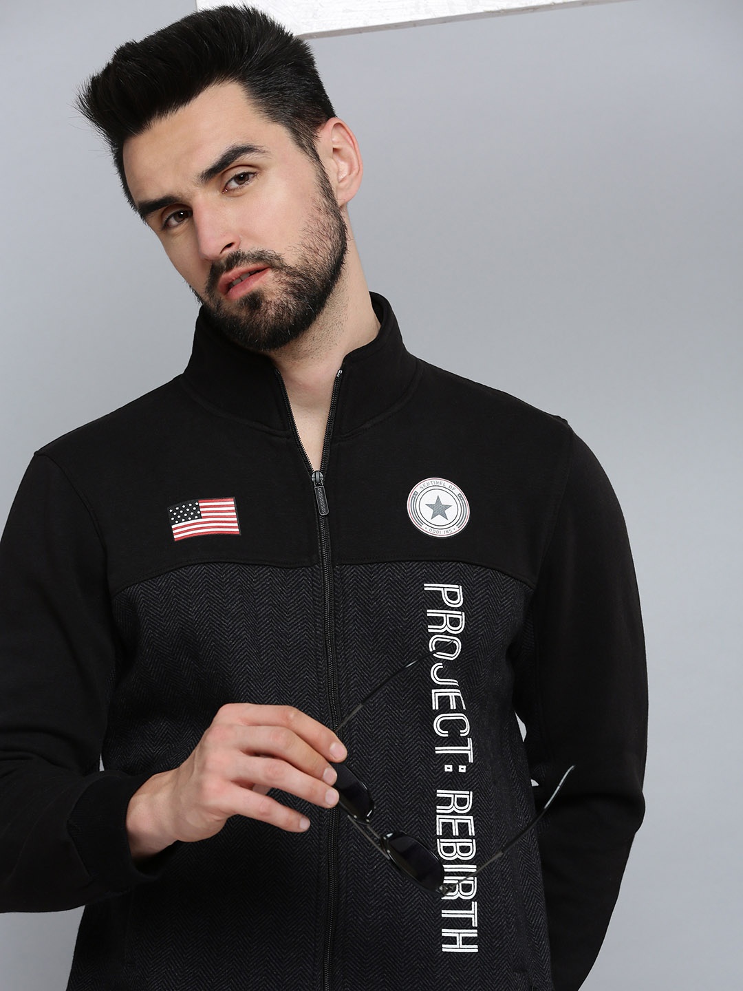 

SHOWOFF Men Black Printed Cotton Sweatshirt