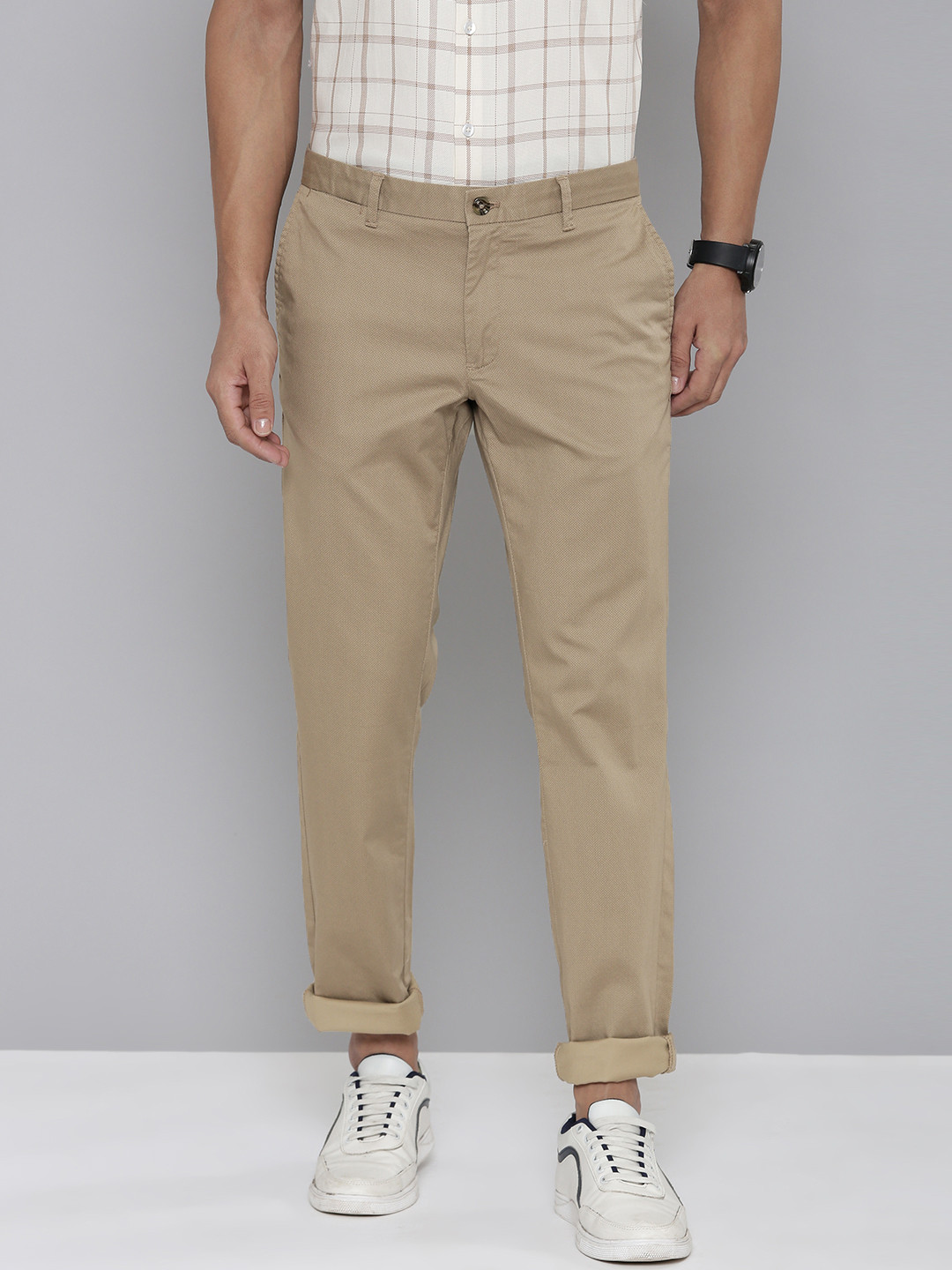 

Indian Terrain Men Pure Cotton Textured Brooklyn Slim Fit Casual Trousers, Khaki