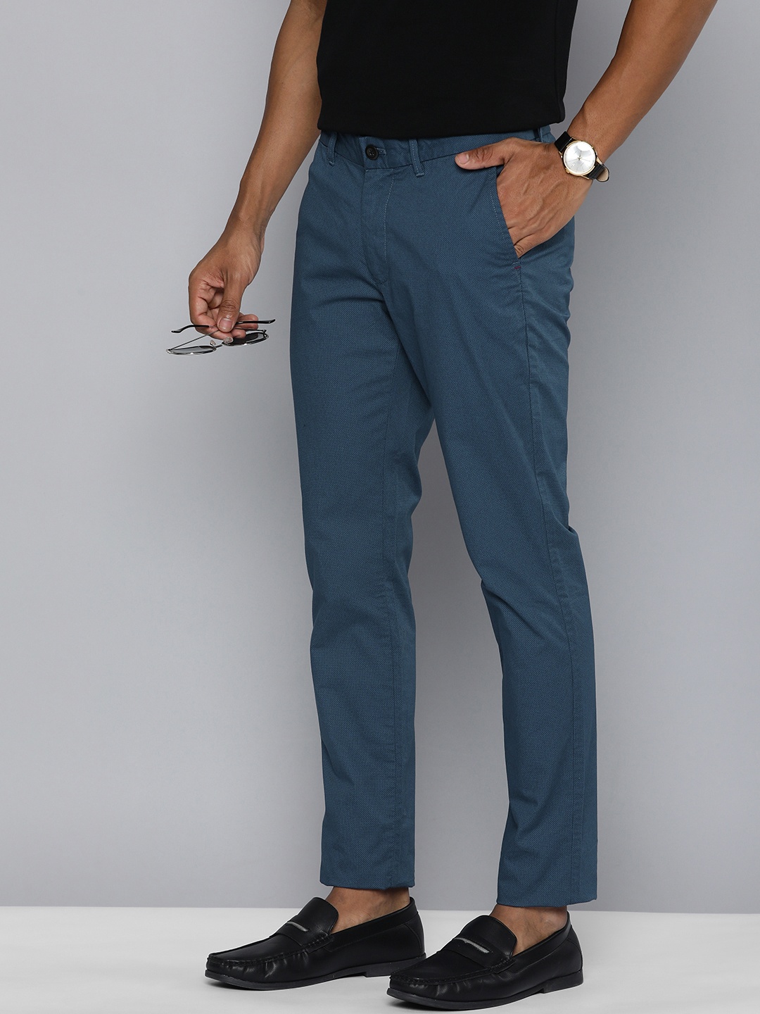 

Indian Terrain Men Self Design Textured Brooklyn Slim Fit Chinos Trousers, Teal
