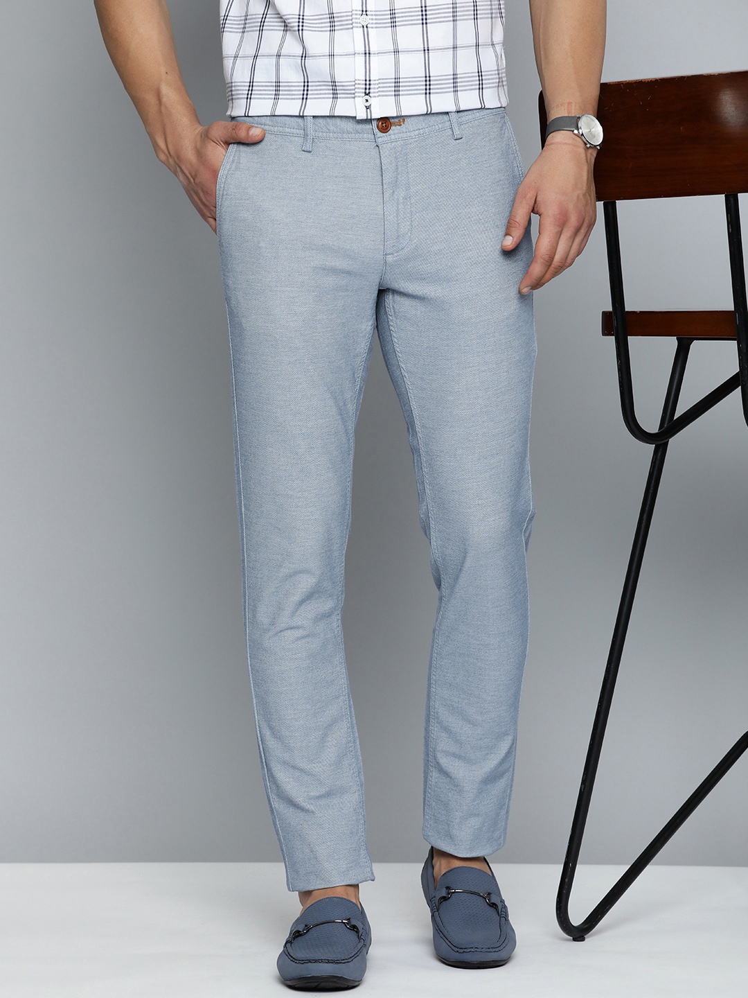 

Indian Terrain Men Solid Brooklyn Slim Fit Flat Front Trousers, Blue