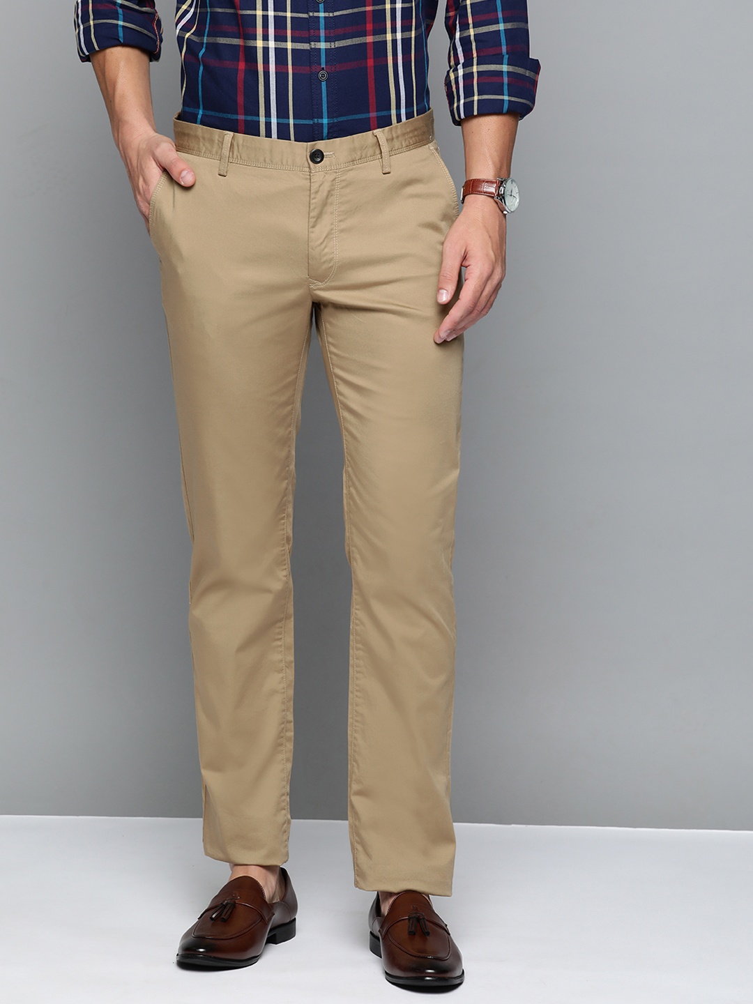 

Indian Terrain Men Kansas Regular Fit Trousers, Khaki