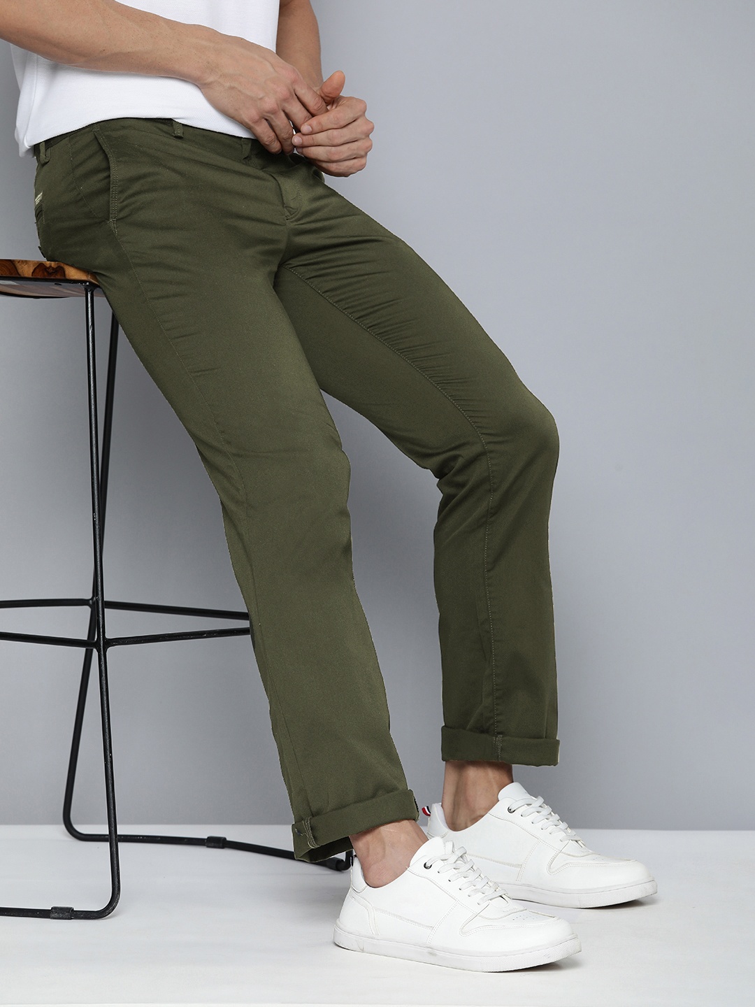 

Indian Terrain Men Mid Rise Brooklyn Slim Fit Semi Formal Chinos Trousers, Olive