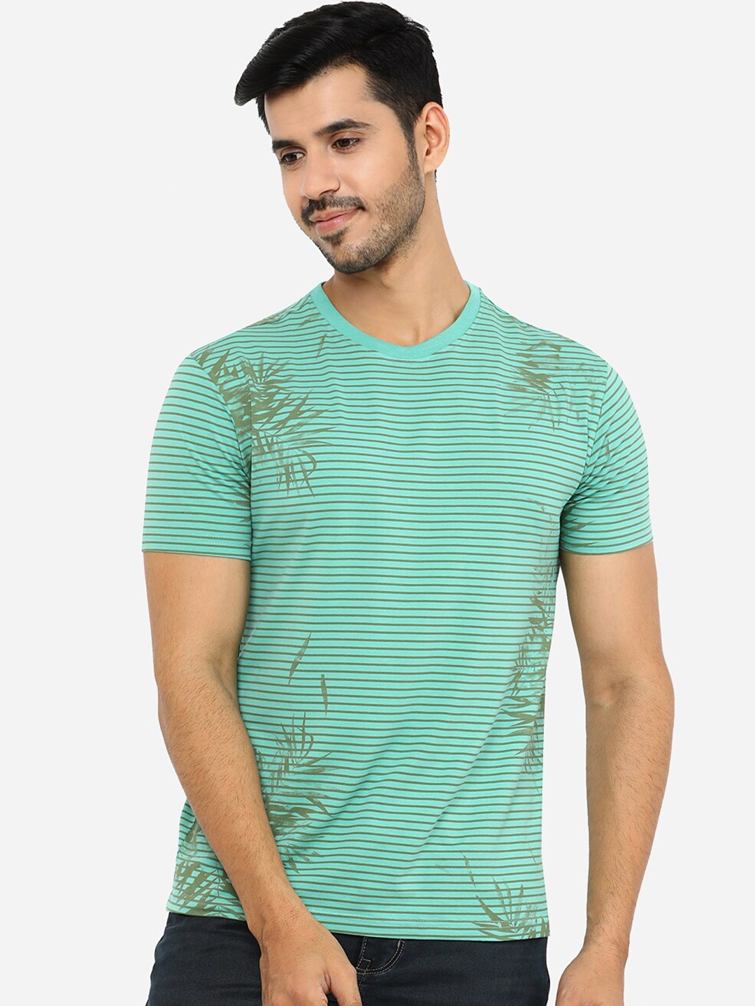 

JADE BLUE Men Green Striped Slim Fit T-shirt