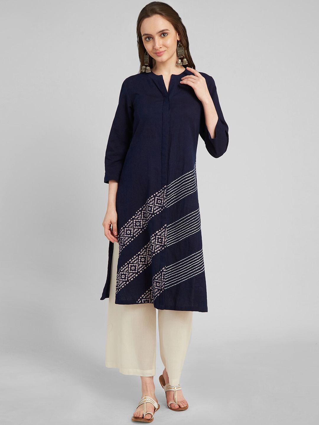 

aturabi Women Blue Geometric Printed Thread Work Kurta