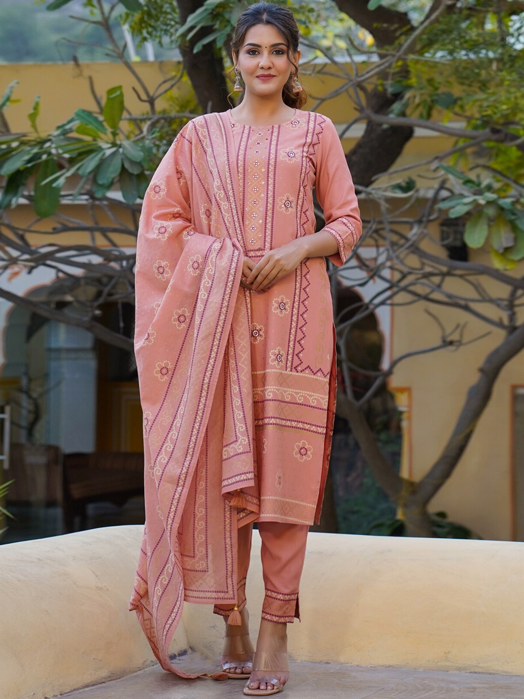 

PIROH Women Peach-Coloured Ethnic Motifs Printed Kurta with Trousers & With Dupatta