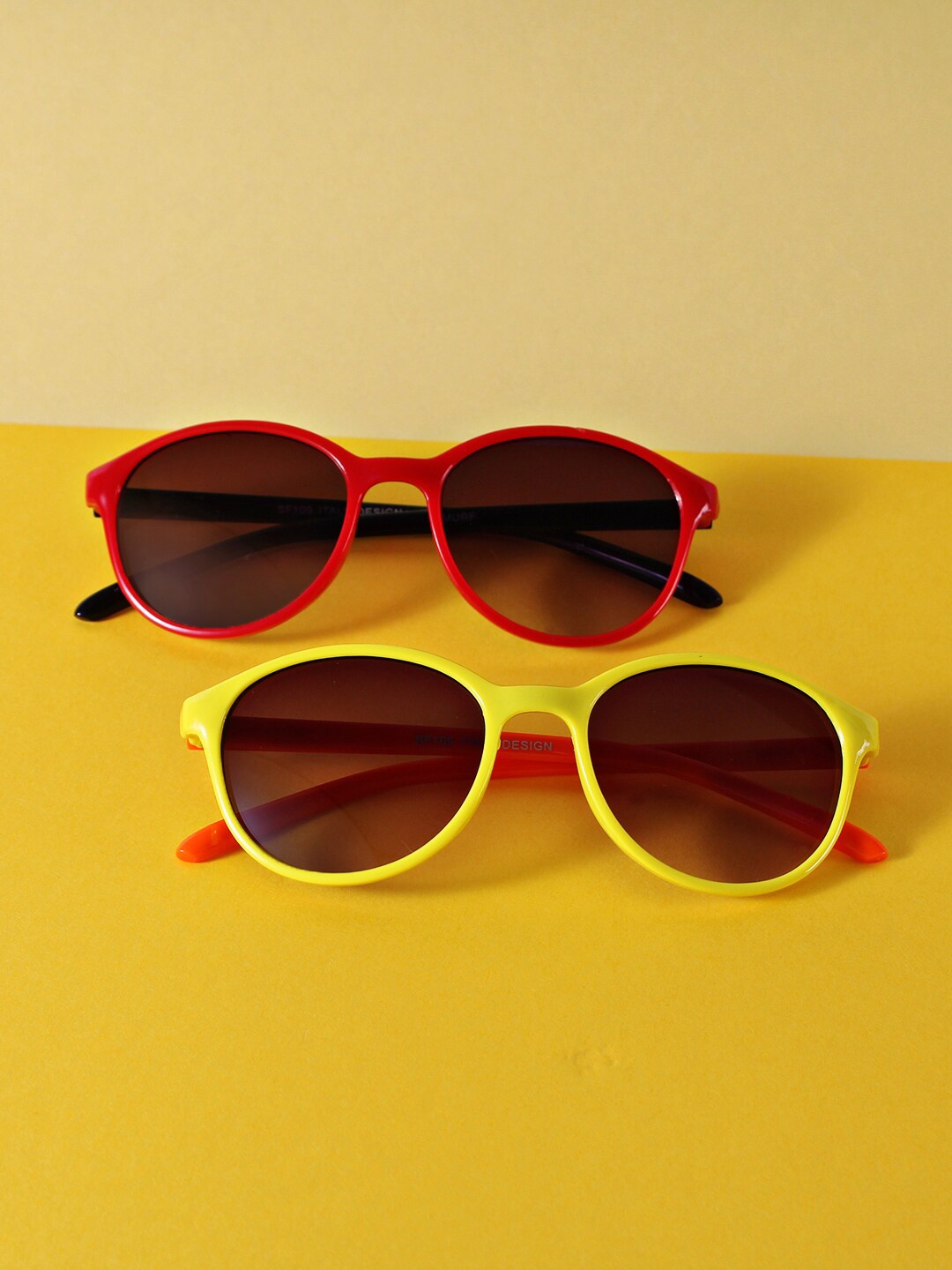 

DukieKooky Kids Pack of 2 Black Lens & Red Wayfarer Sunglasses - DKSG360C