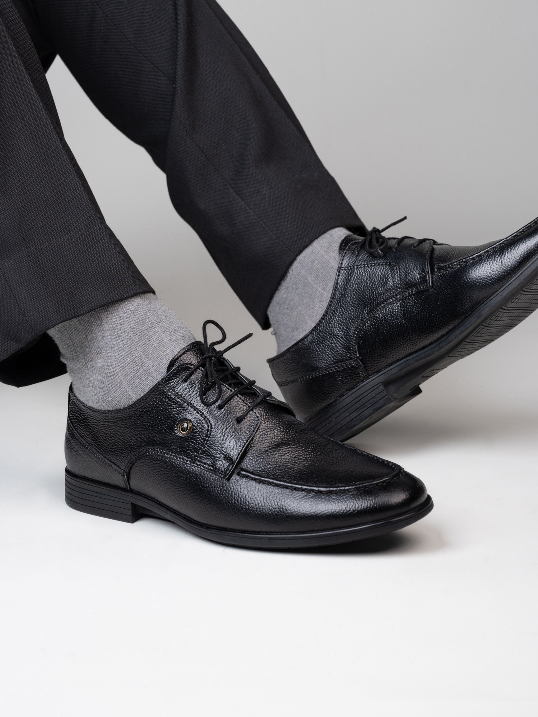 

Alberto Torresi Men Black Solid Leather Formal Derbys Shoes