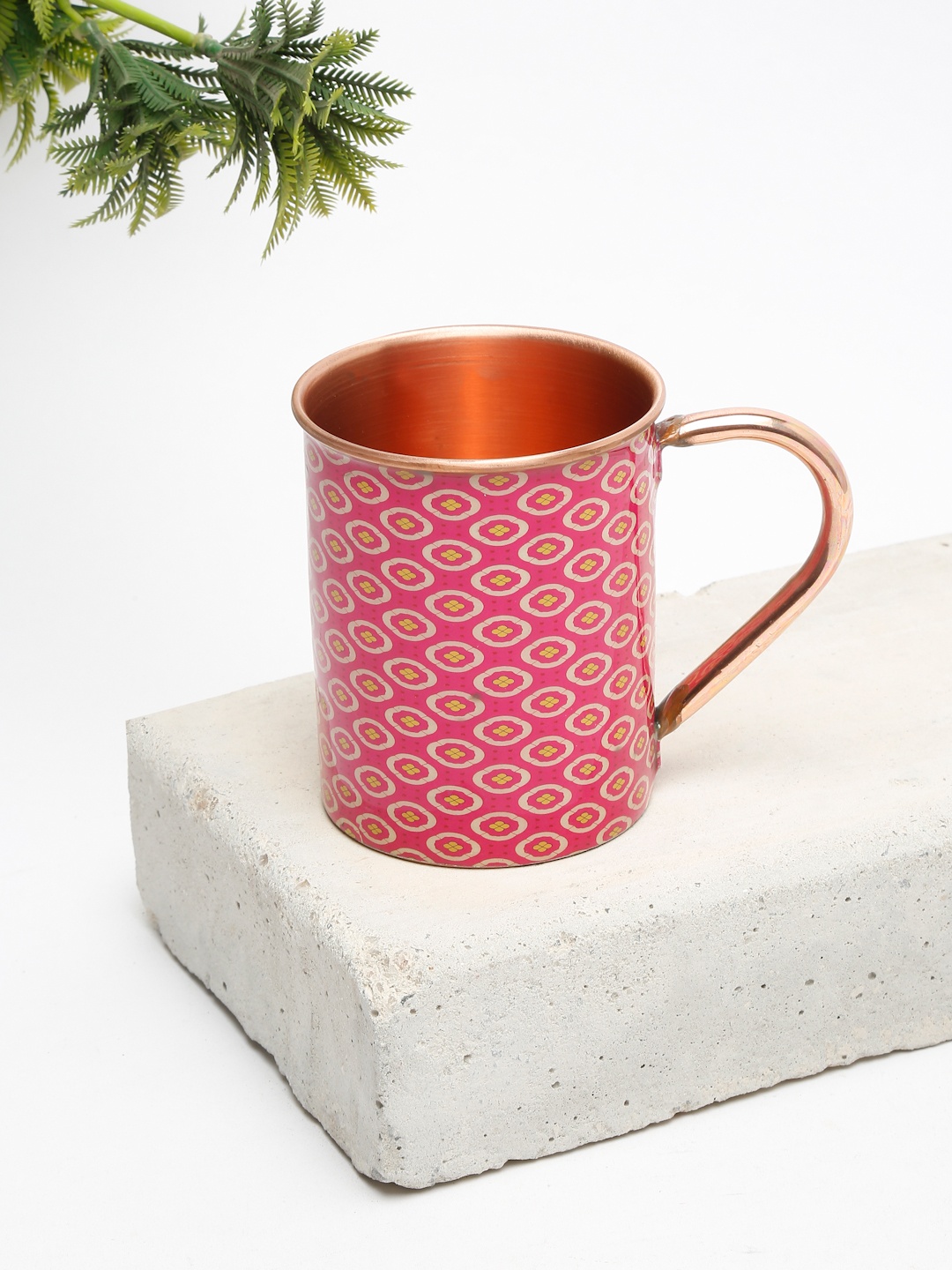 

EK BY EKTA KAPOOR Fuchsia & Yellow Ethnic Motifs Printed Glossy Copper Mug 350 ML