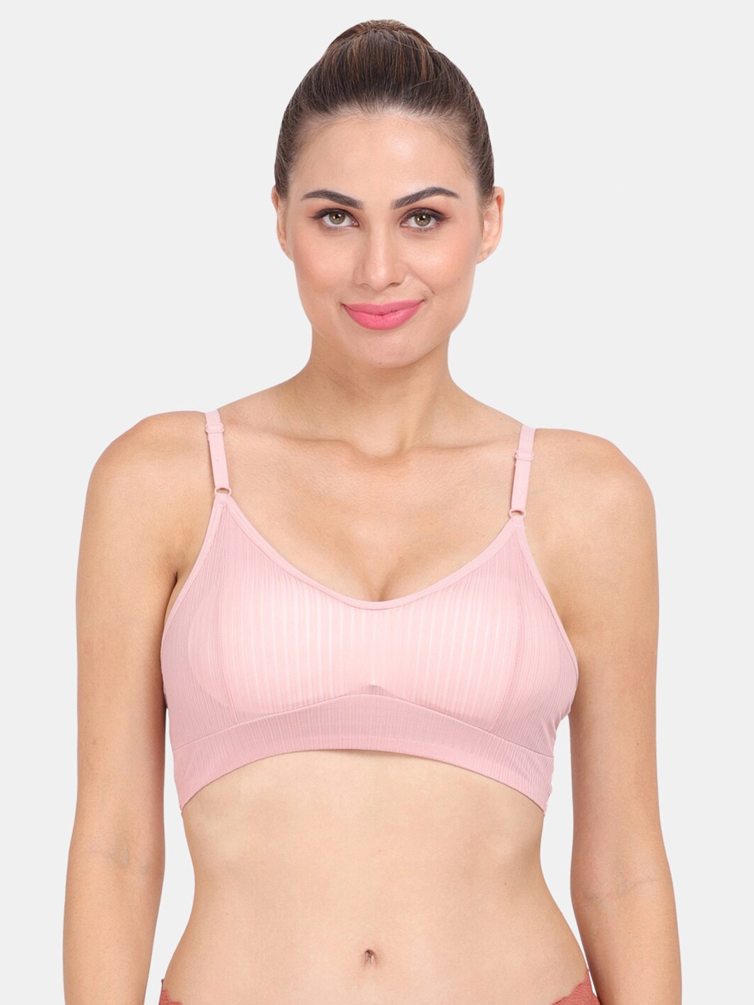 

Amour Secret Pink Lightly Padded Dry fit Sports Bra