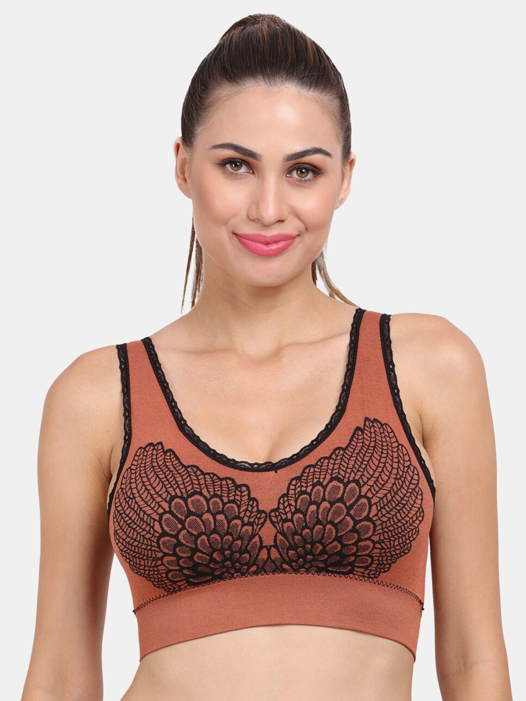 

Amour Secret Rust & Black Graphic Lightly Padded Dry Fit Sports Bra