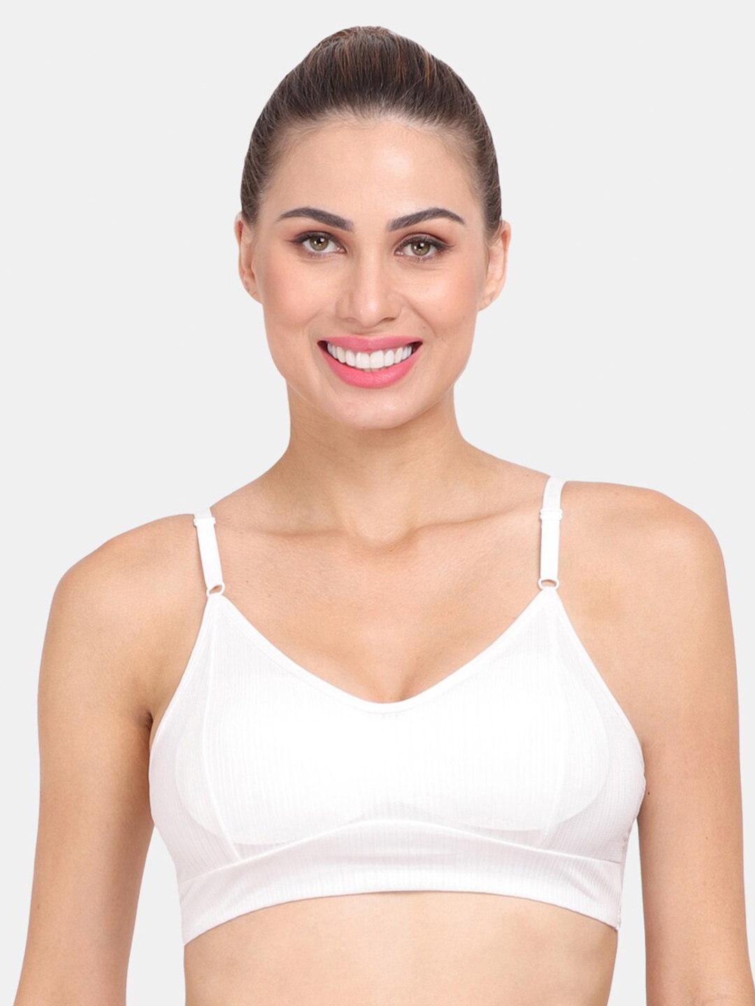 

Amour Secret White Lightly Padded Dry Fit Sports Bra