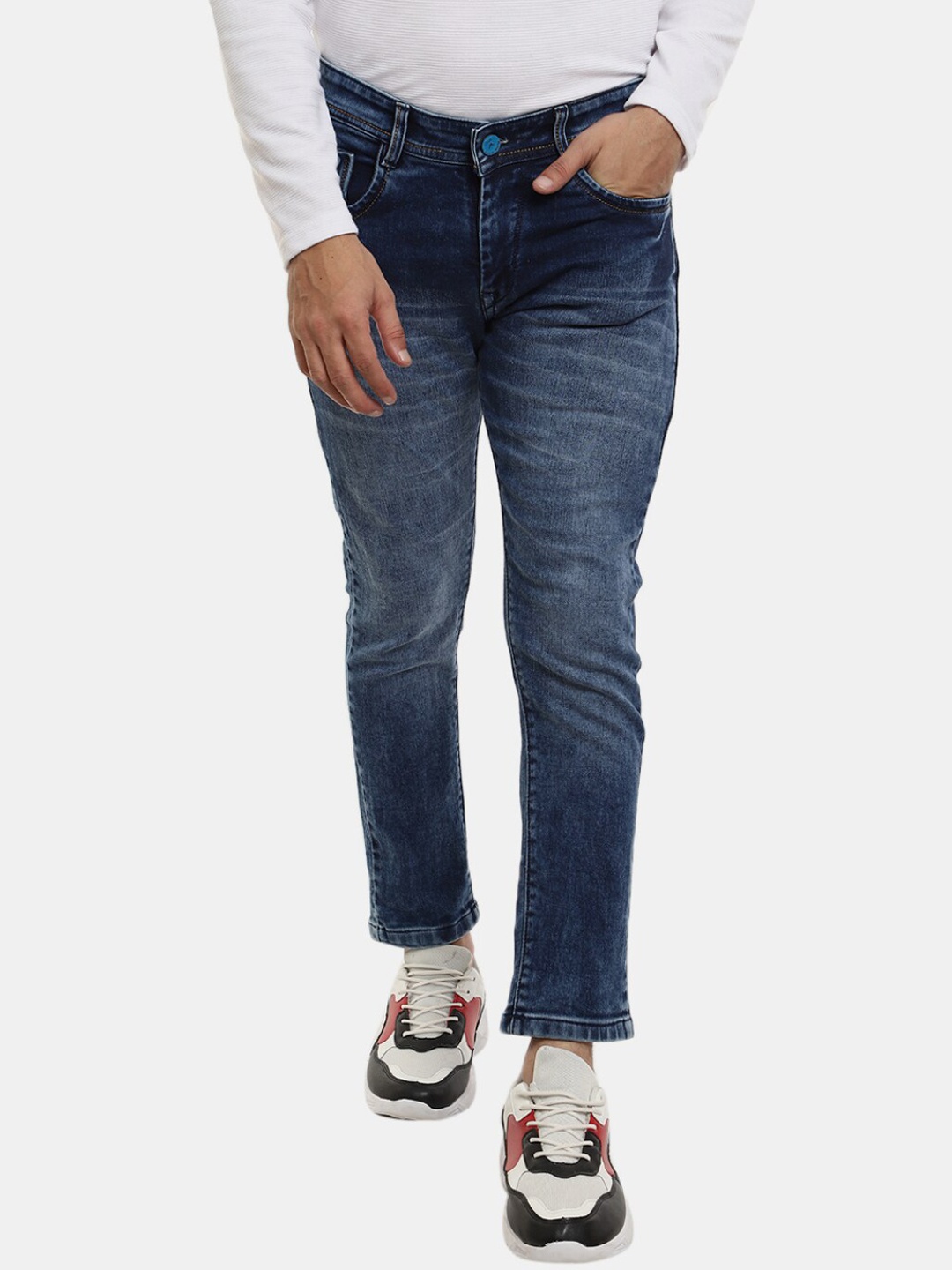 

V-Mart Men Blue Classic Light Fade Cotton Jeans
