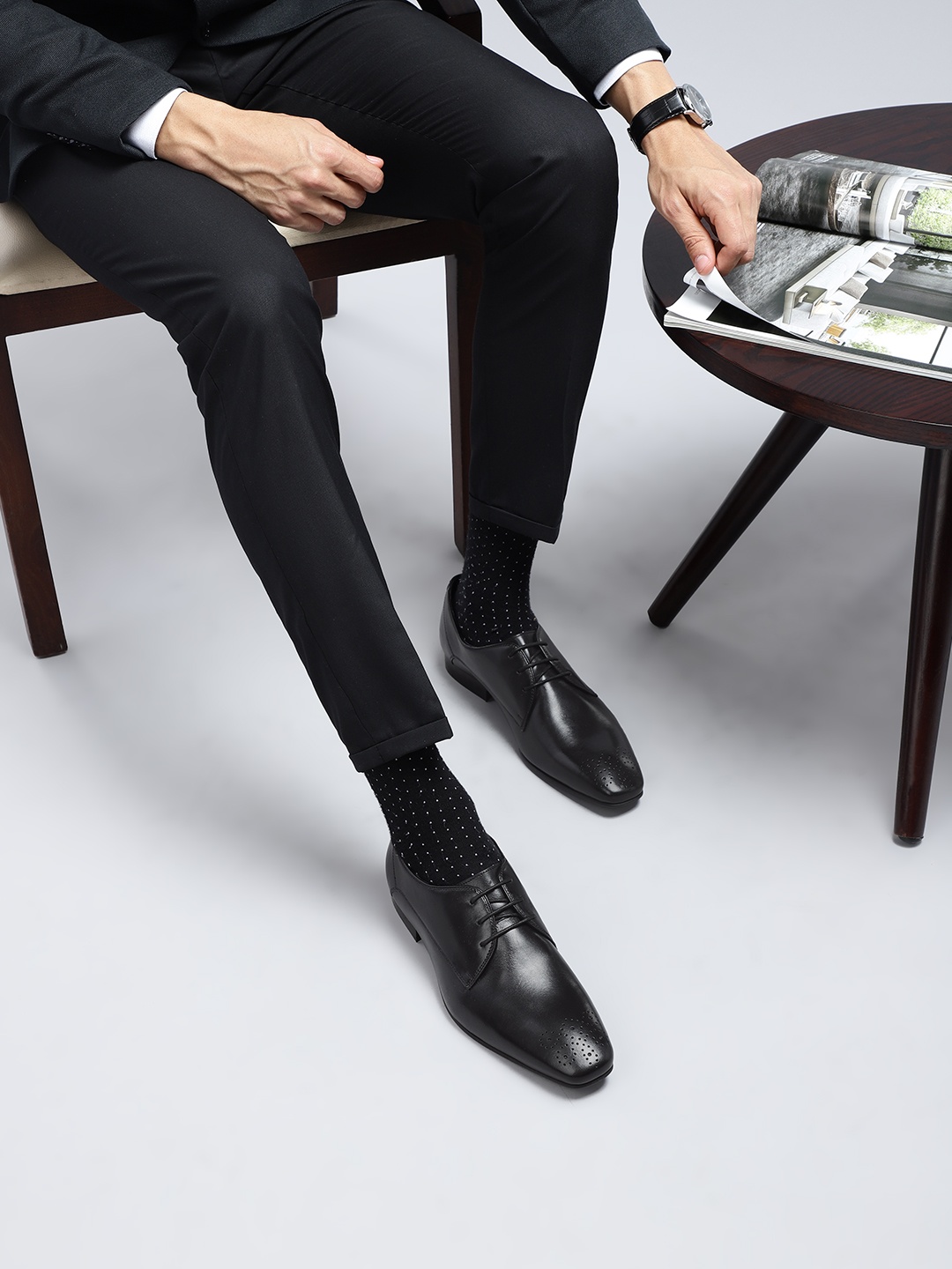 

Kenneth Cole Men Solid Leather Derbys, Black