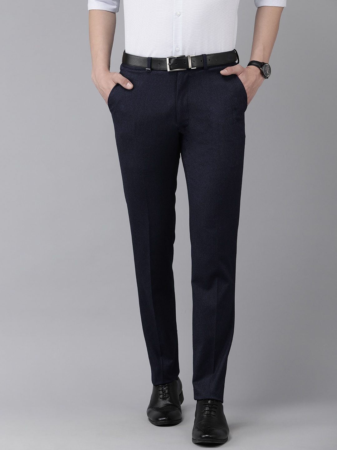 

Van Heusen Men Slim Fit Trousers, Navy blue